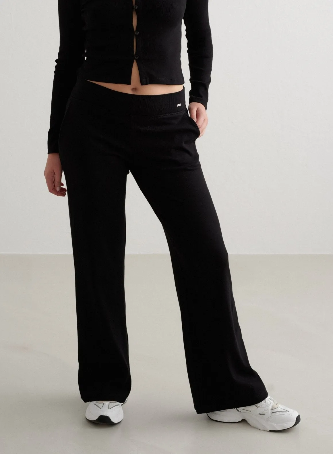 Black Ease Ribbed Wide Pants