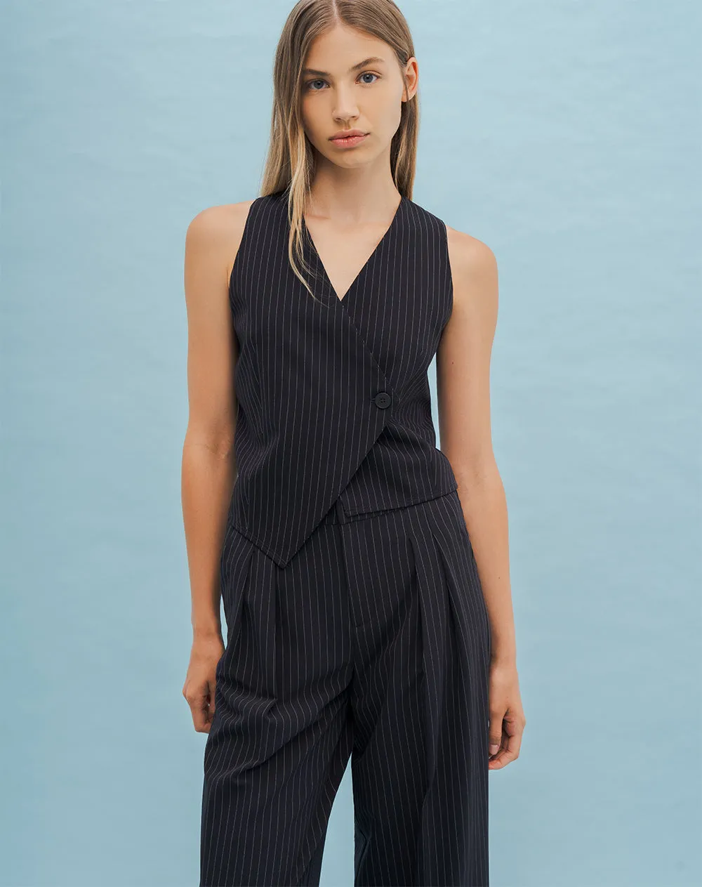 Chaleco fit sin capucha azul rayas