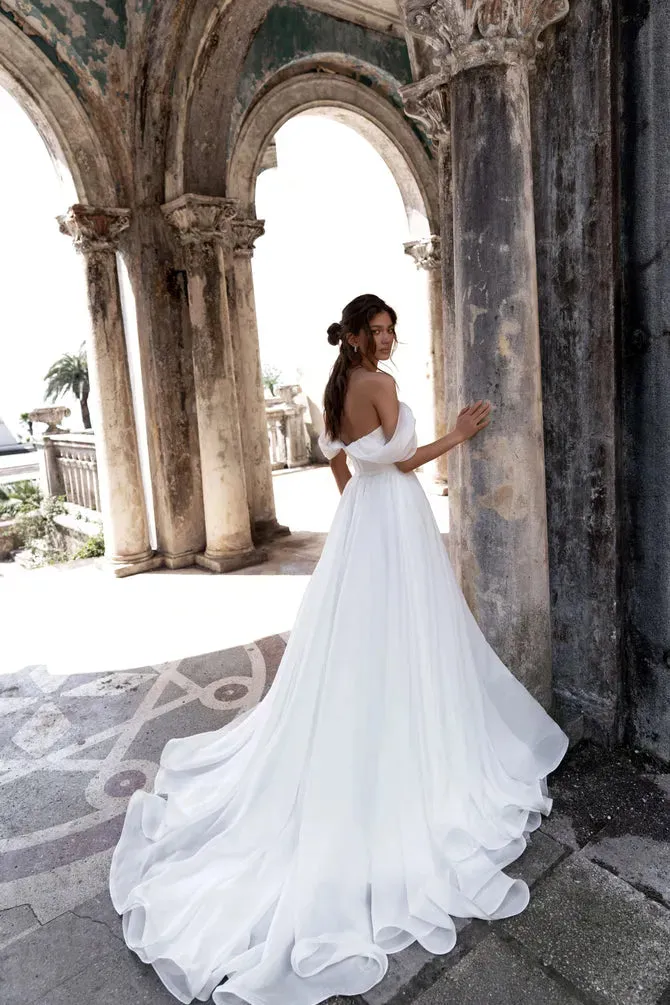 Chic Wedding Dress Off The Shoulder Side Slit Bridal Party Gowns Plus Size A-Line Floor Length Robe De Mariée