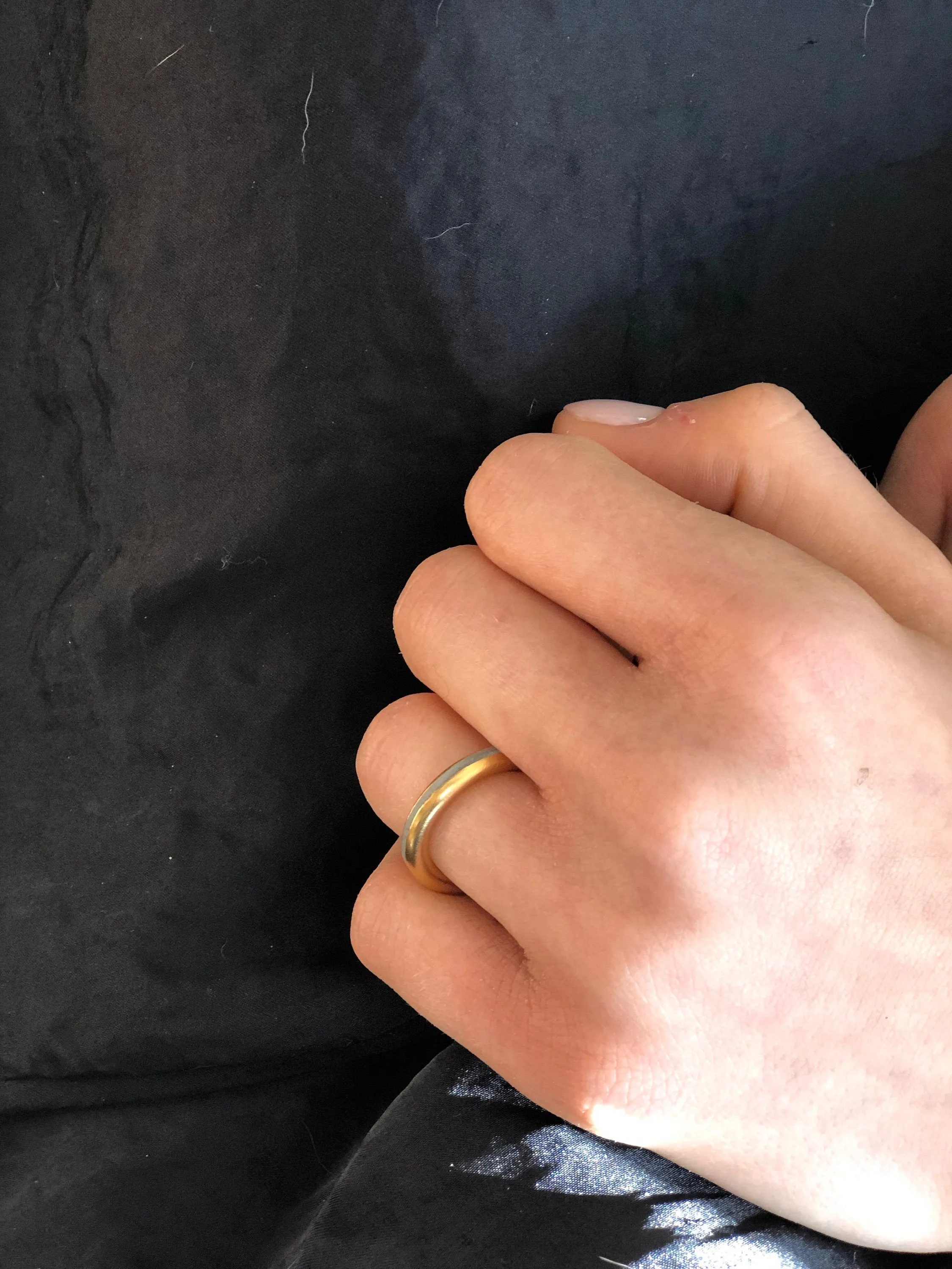 Contemporary Line Gold & Concrete Band