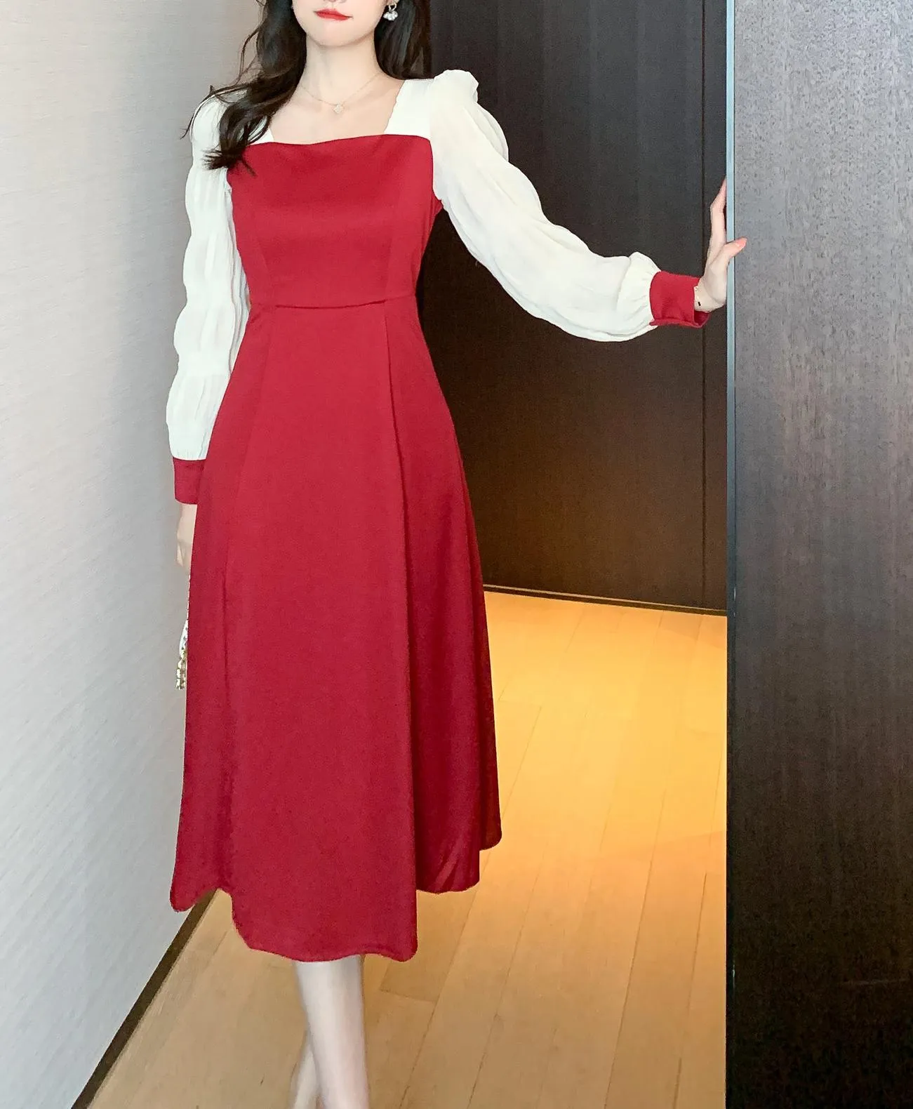 Elegant Women's Dress with Ruffled Hem and Long Sleeves