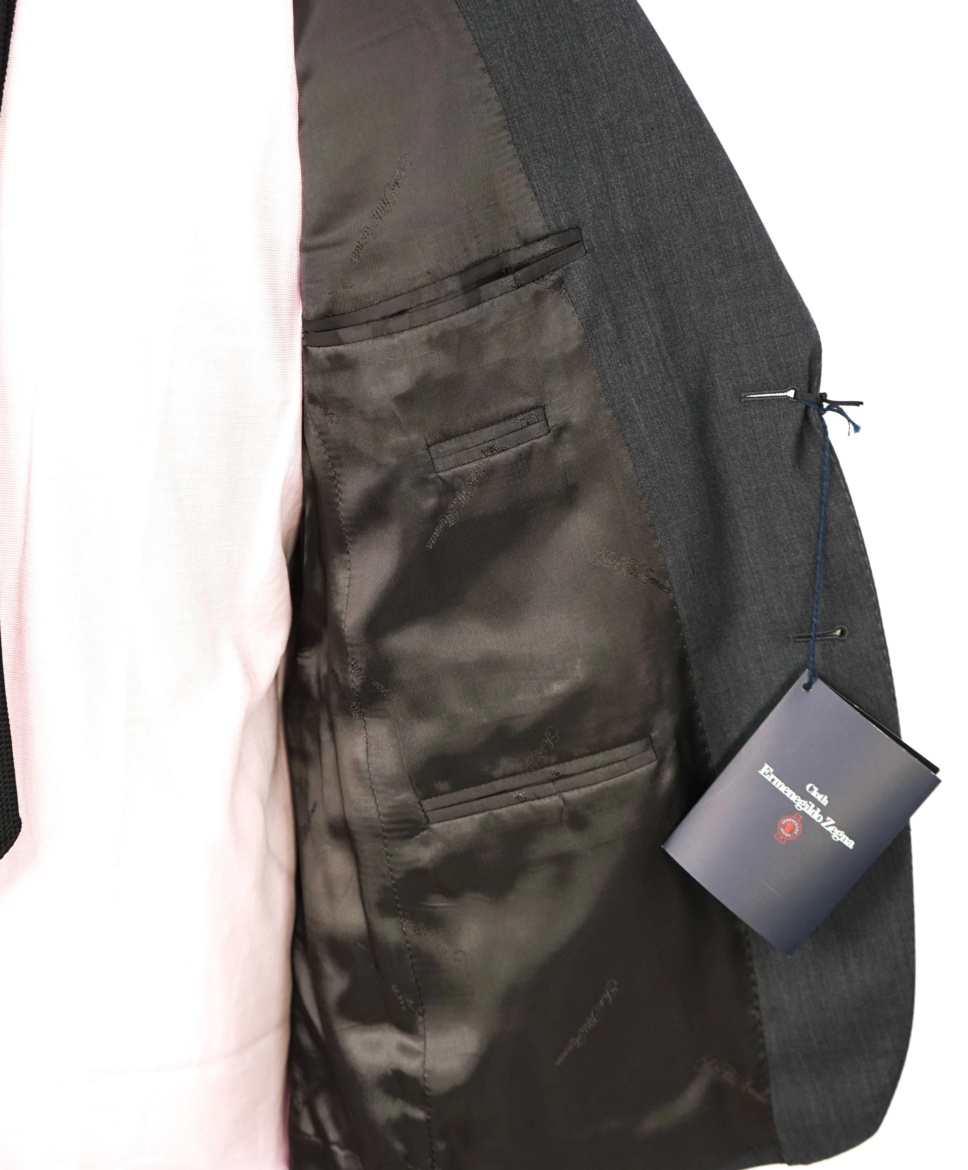 ERMENEGILDO ZEGNA - "TAILORED FIT" SAKS FIFTH AVENUE *SILK* Gray Suit - 40S