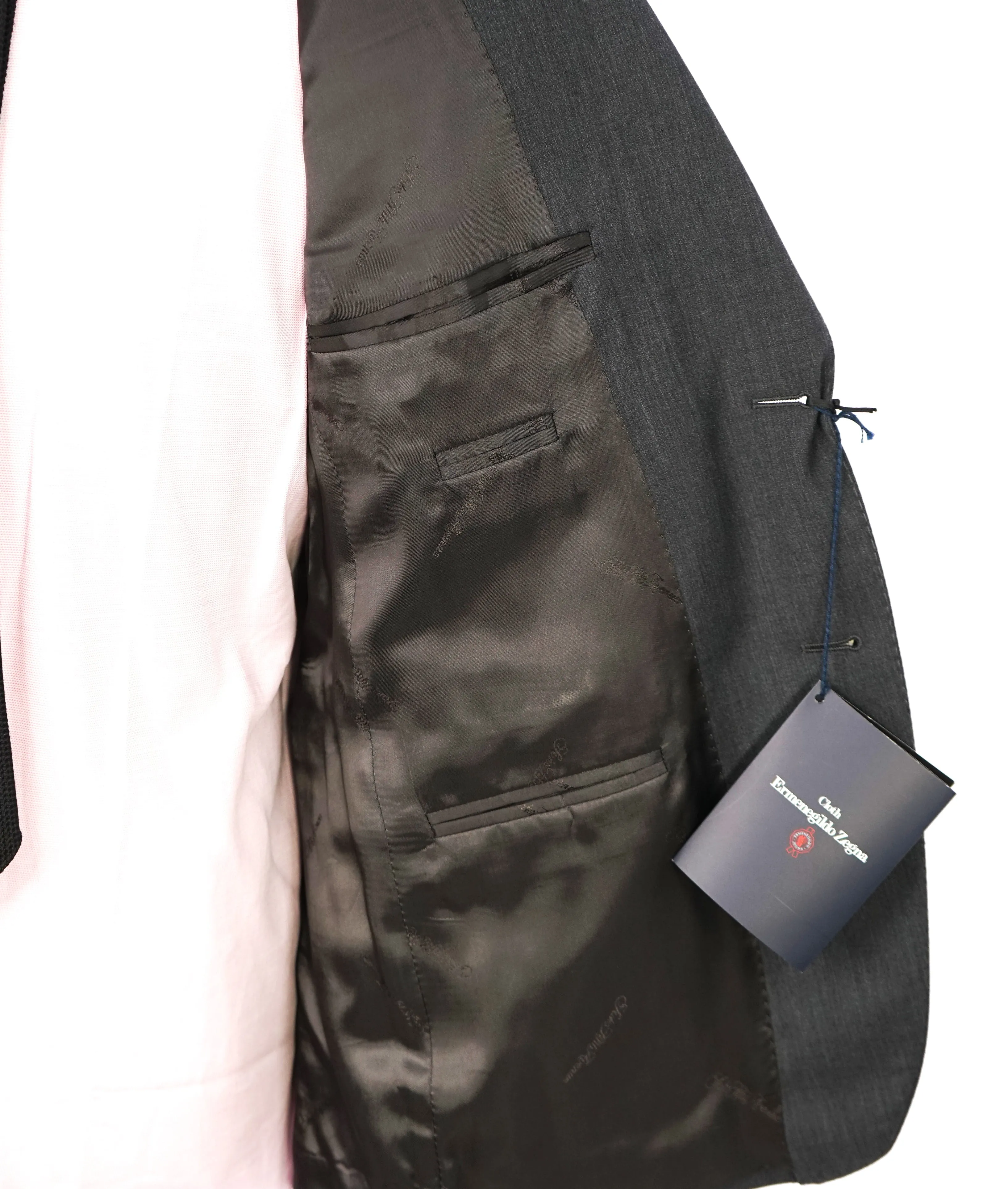 ERMENEGILDO ZEGNA - "Tailored" SAKS FIFTH AVENUE *SILK* Gray Suit - 50R US