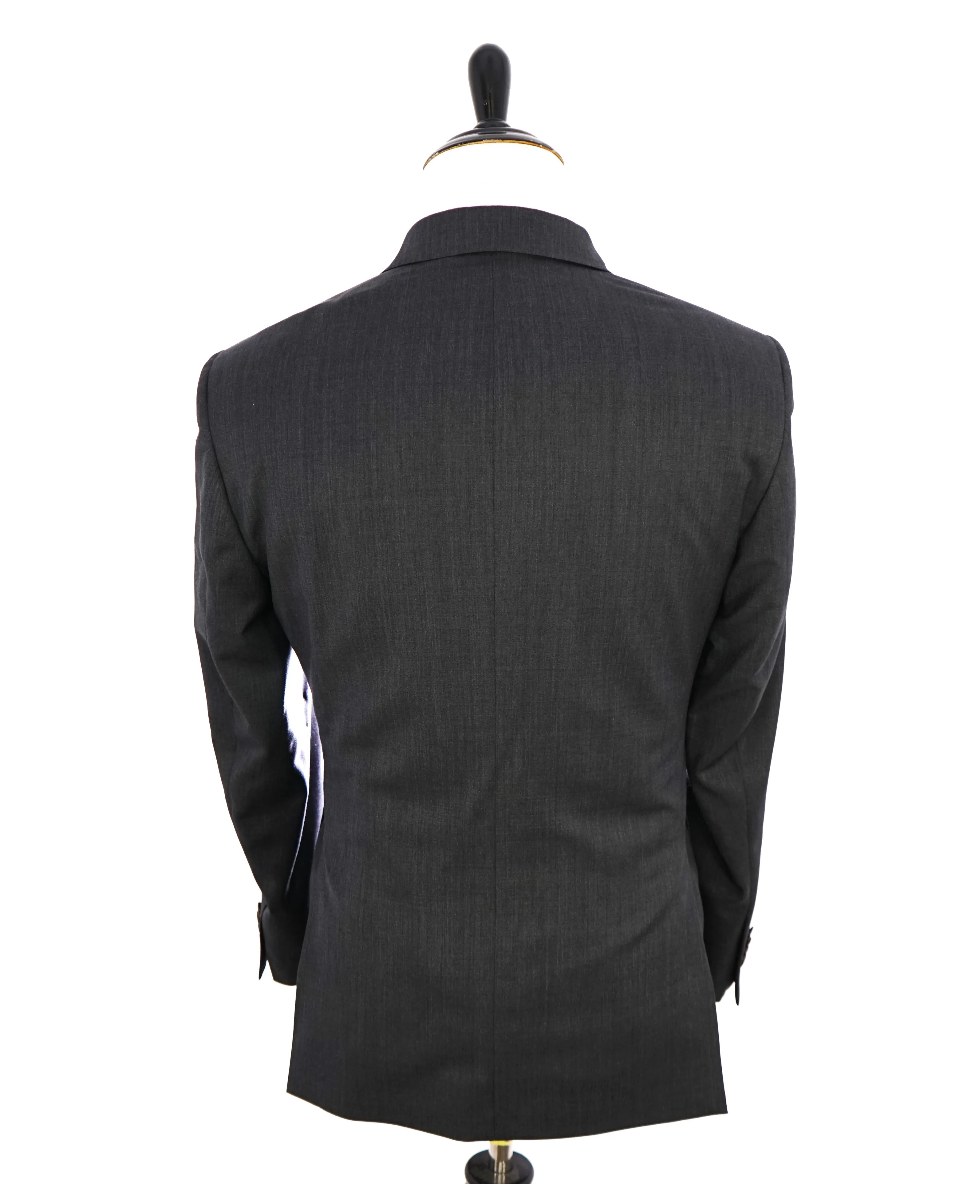 ERMENEGILDO ZEGNA - "Tailored" SAKS FIFTH AVENUE *SILK* Gray Suit - 50R US