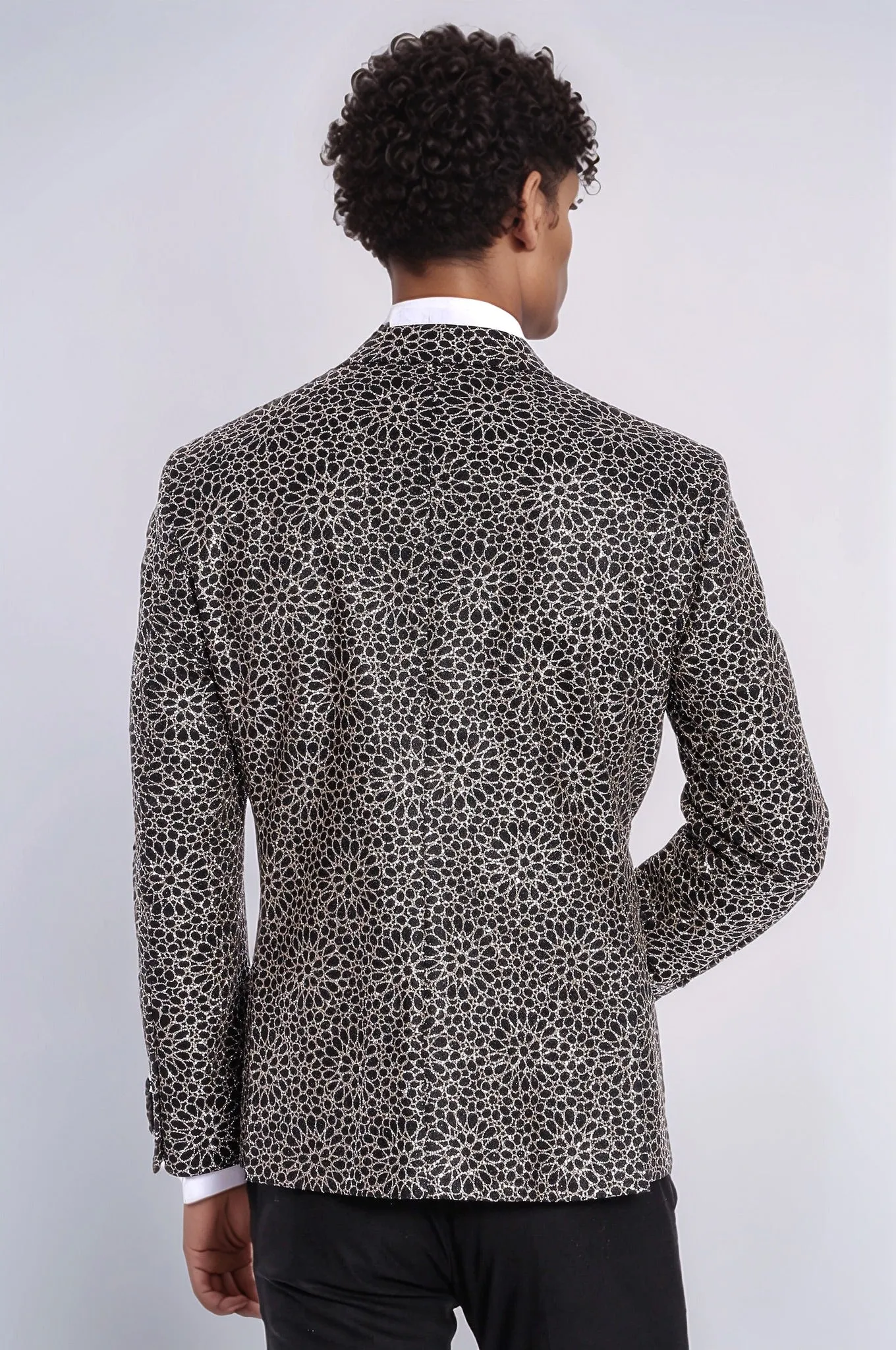 Flower Embroidered Pattern Black Men Prom Blazer - Wessi