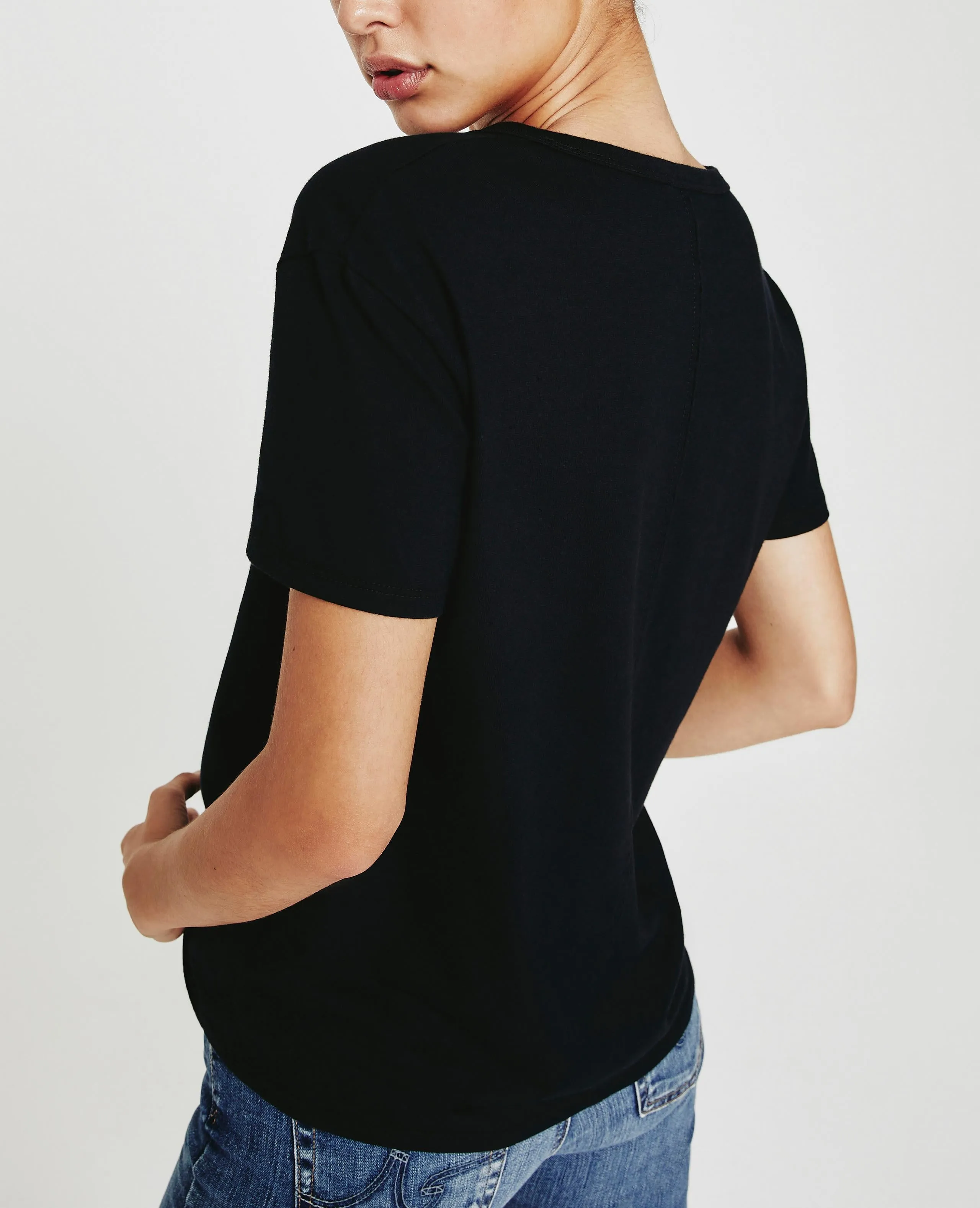 HENSON TEE