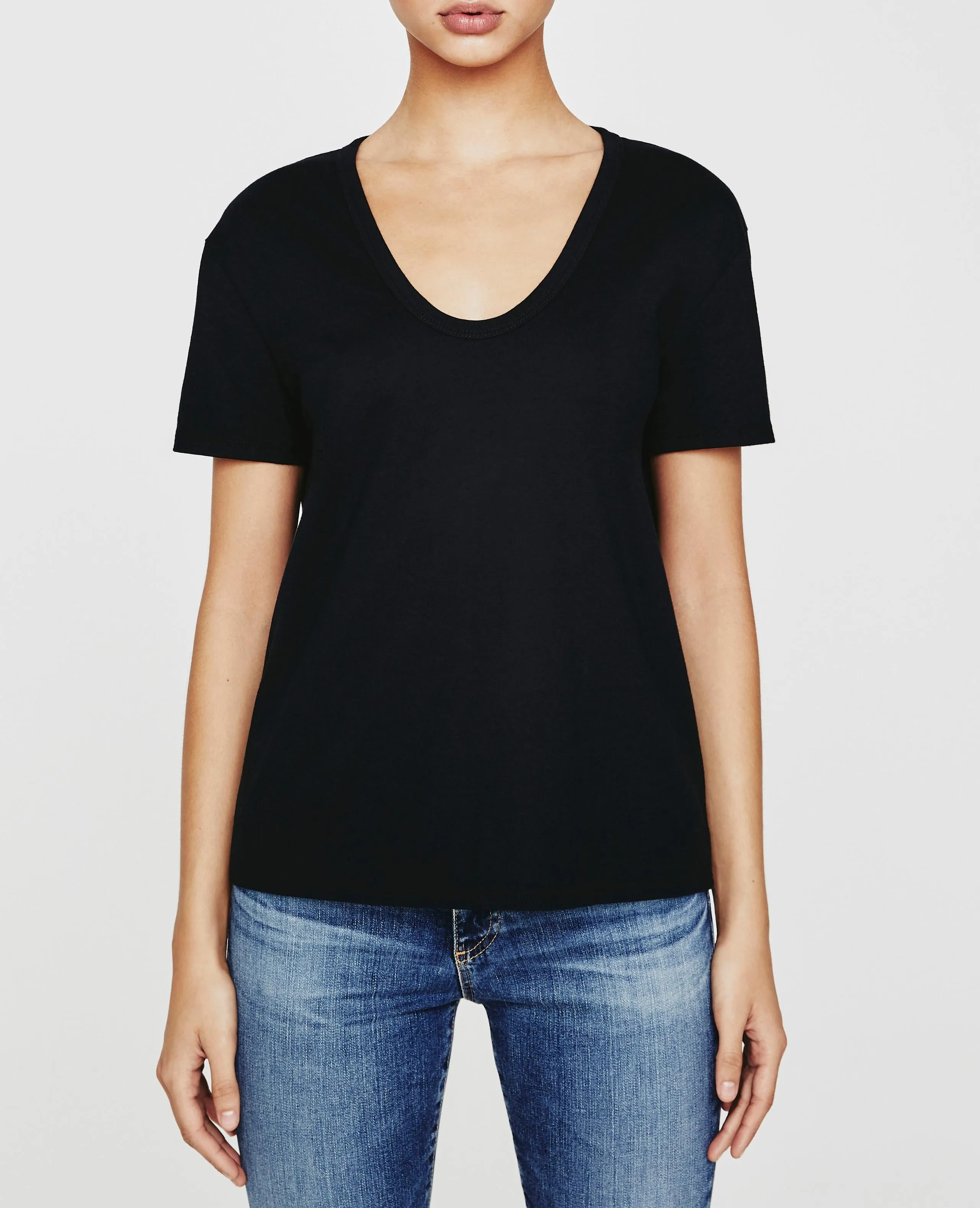 HENSON TEE