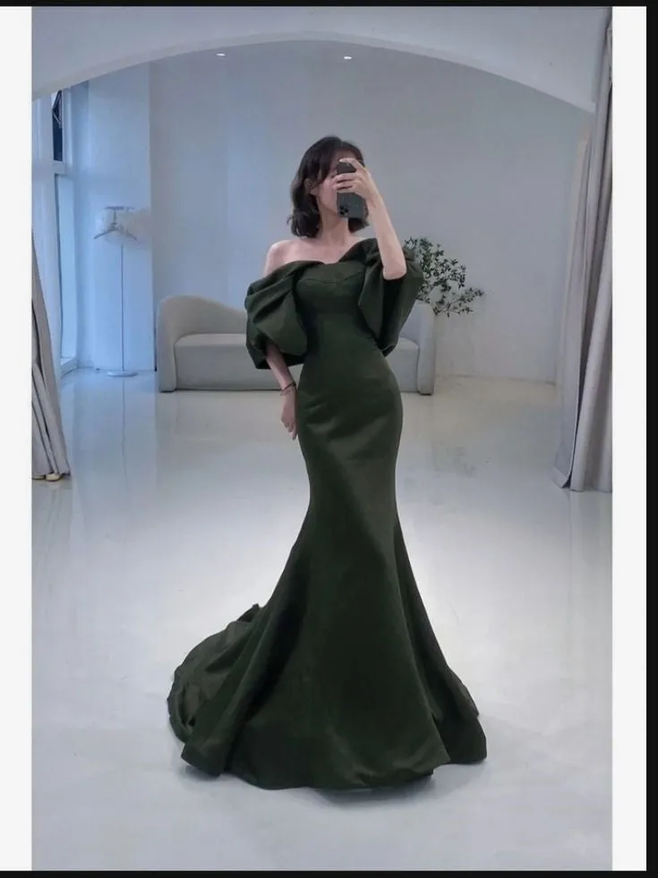 JazzHer Elegant Mermaid Off The Shoulder Green Satin Prom Dresses With Ruffle Long Evening Dress (PRE-ORDER)