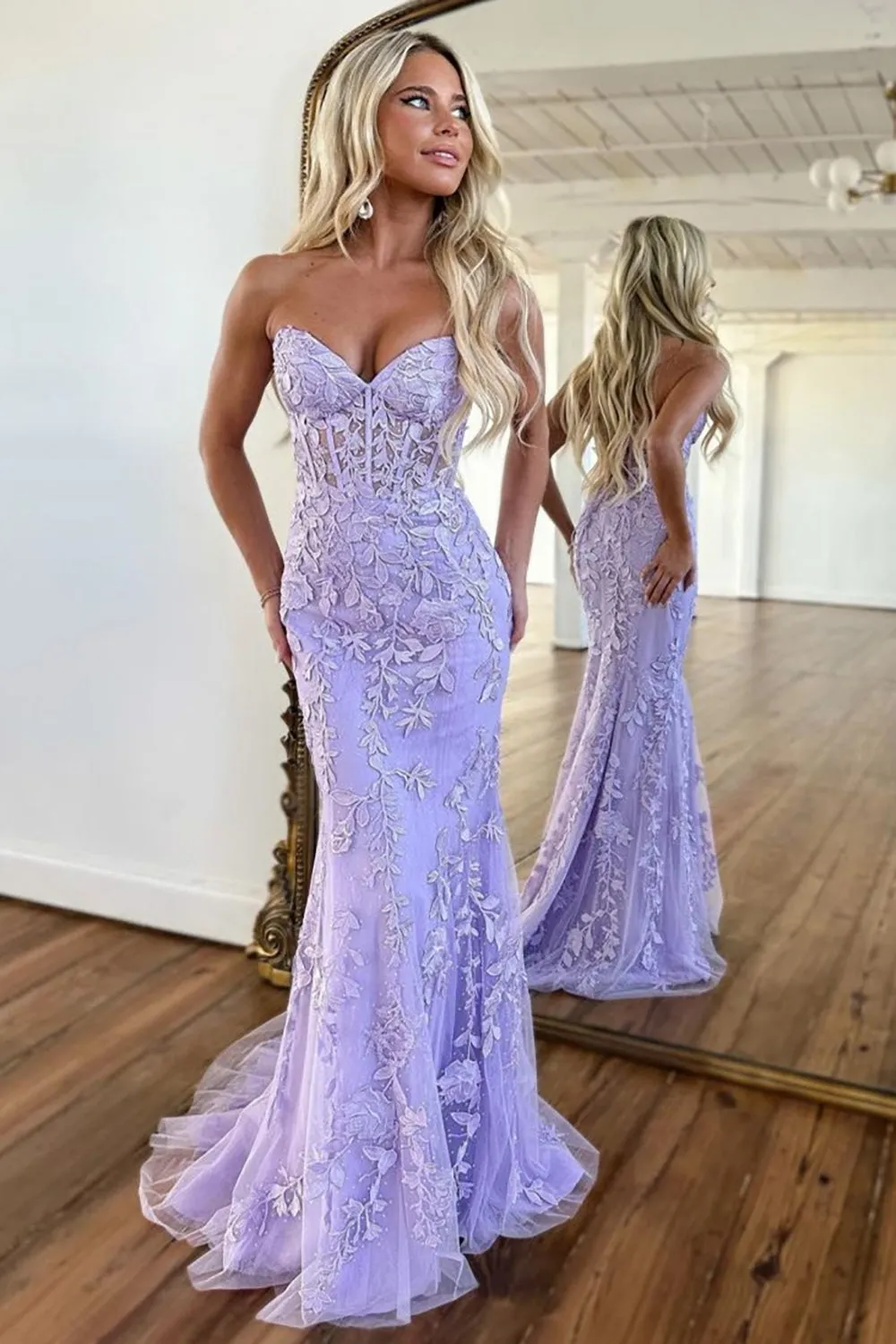 Light Purple Prom Dress Sweetheart Lace Up Long Mermaid Evening Dress with Appliques