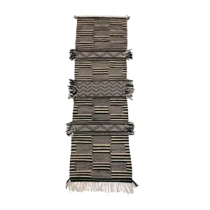 No. 717 | 2' 2" x 6' 8"