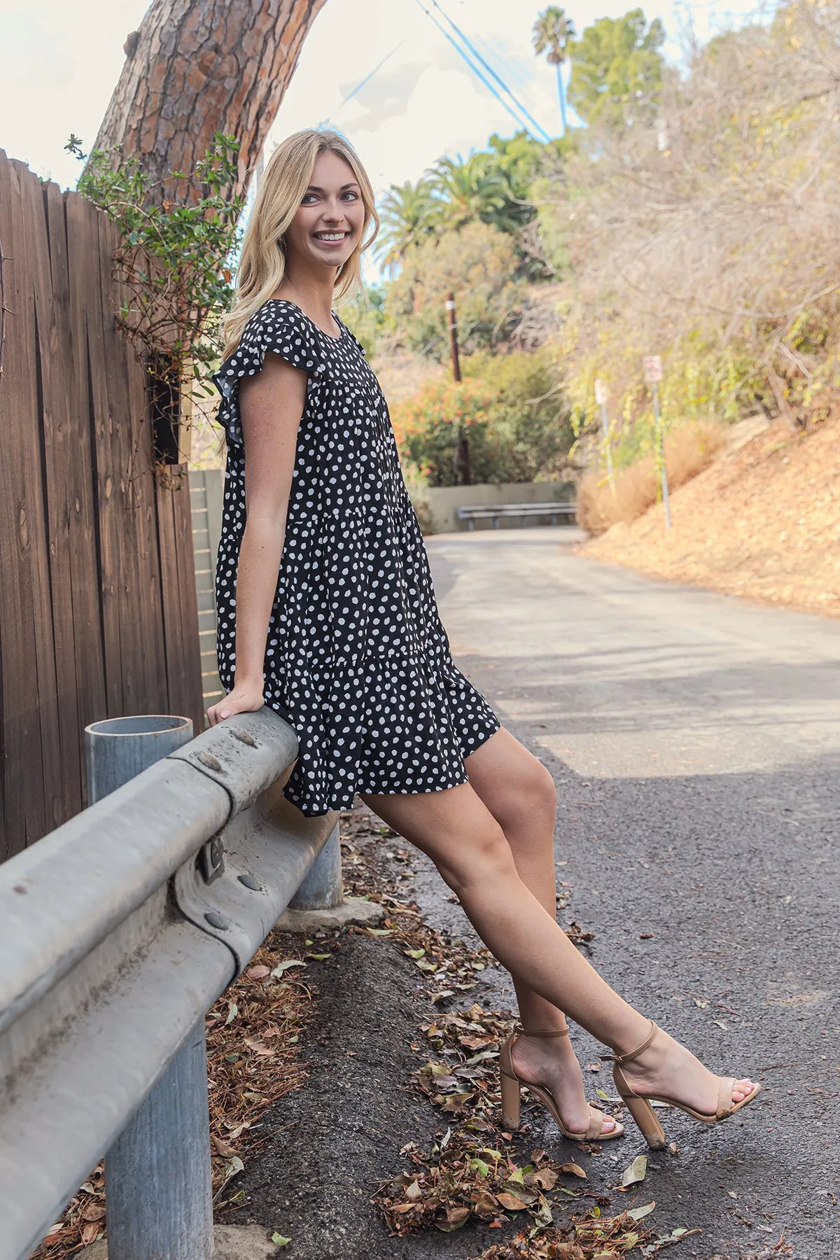PEBBLE RUFFLE SLEEVE TIERED MINI DRESS