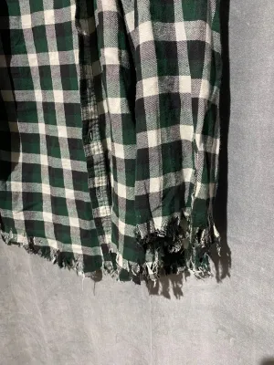 Plaid Flannel Button Down Shirt 'BODEGA'
