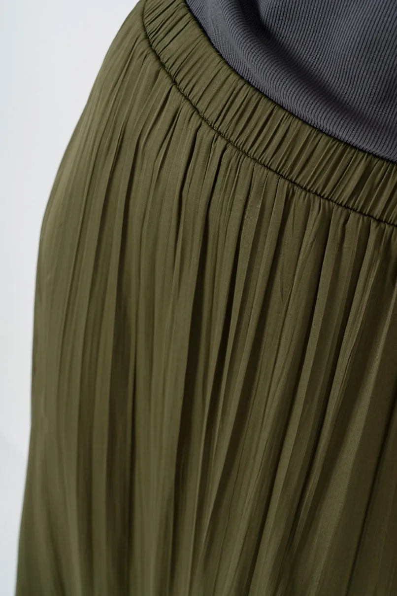 Pleated A-Line Skirt _ 157591 _ Olive