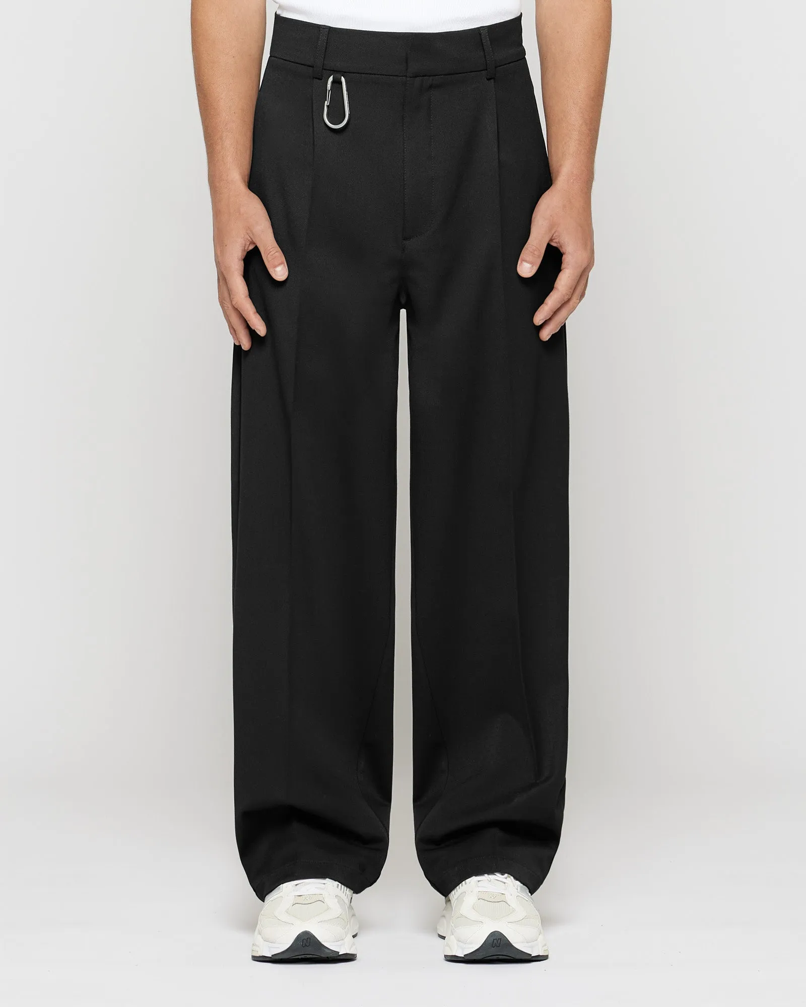 Pleated Baggy Tailored Pants
