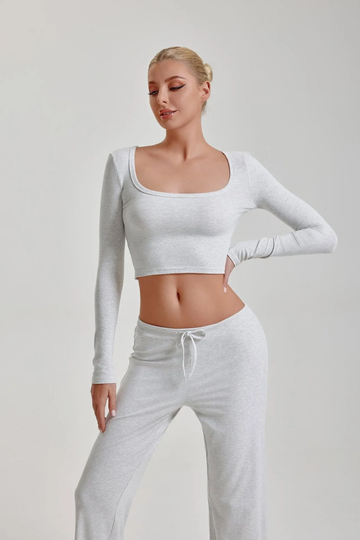 PURE PLUNGE LONG SLEEVE CROP TOP - LIGHT HEATHER GREY