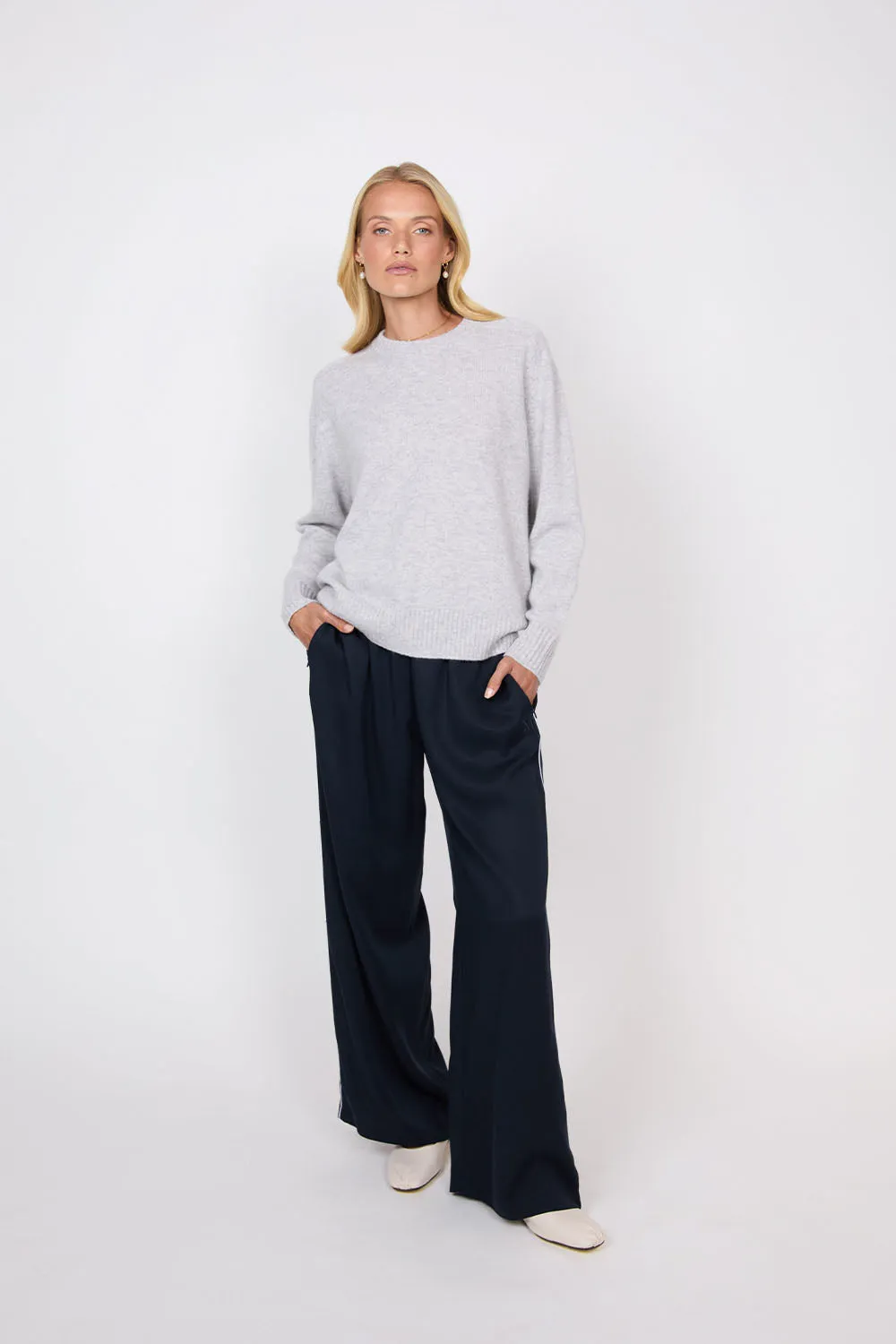 Saddle Cashmere Crew - Fog