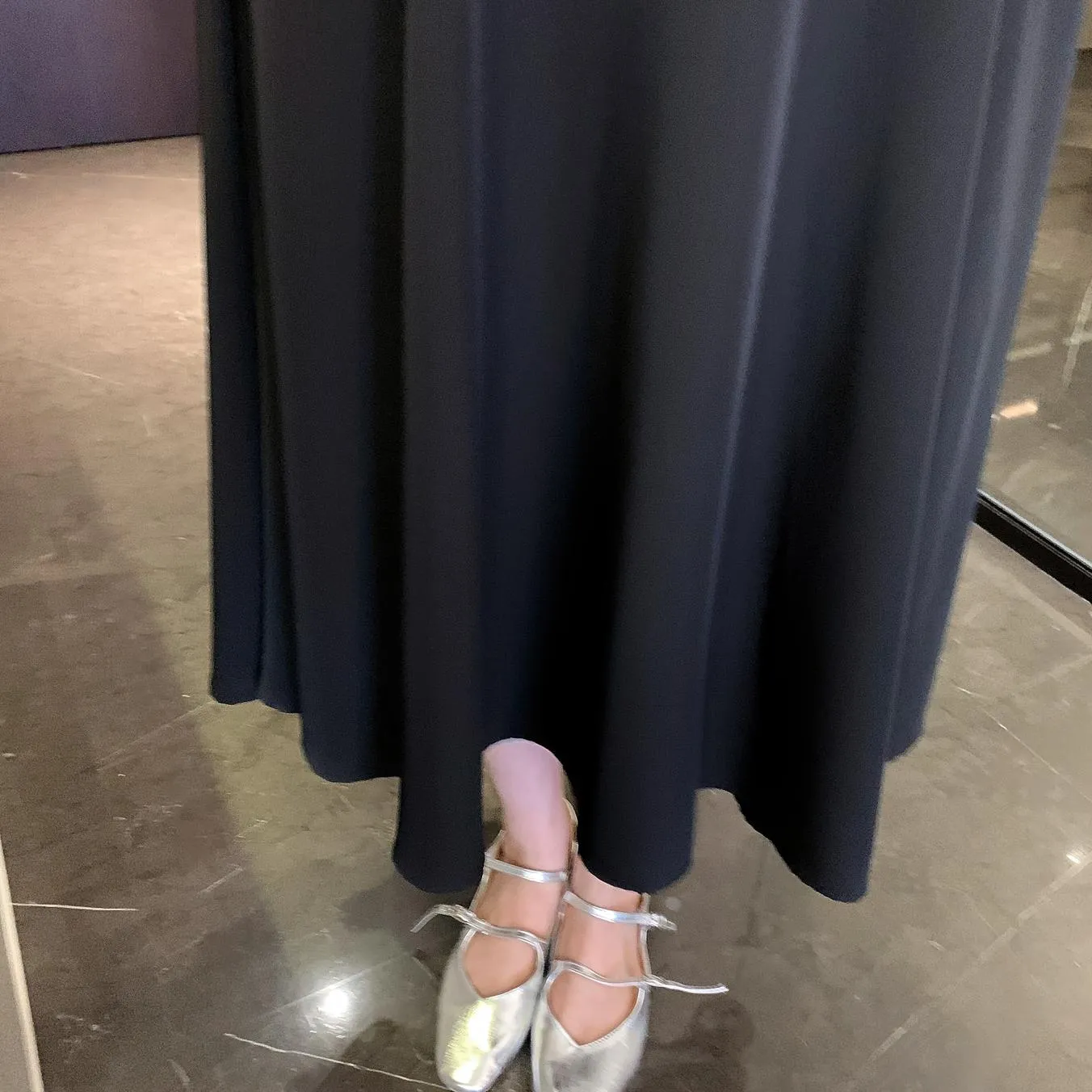 Solid Color Puff Sleeve Mid Dress for a Classy Look