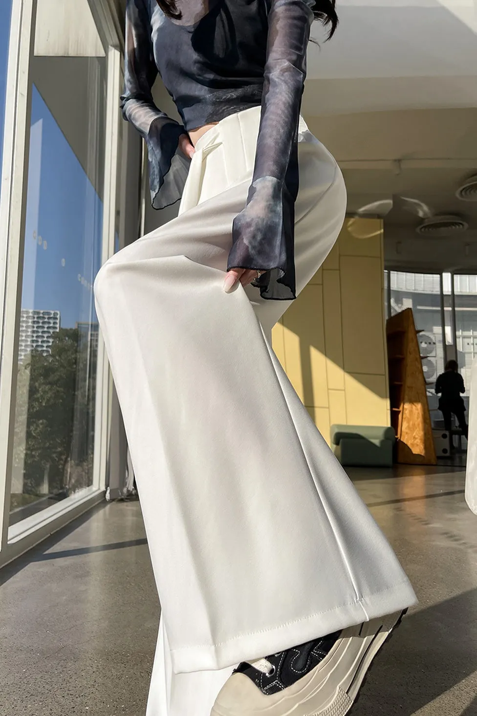 Solid Wide Leg Trousers with a Comfortable Flattering Fit