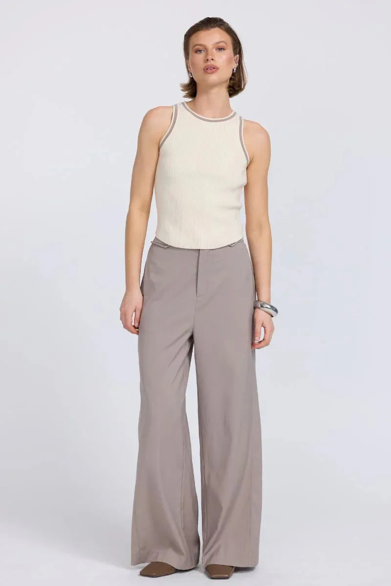 SOVERE/ - Iona Pant - Taupe