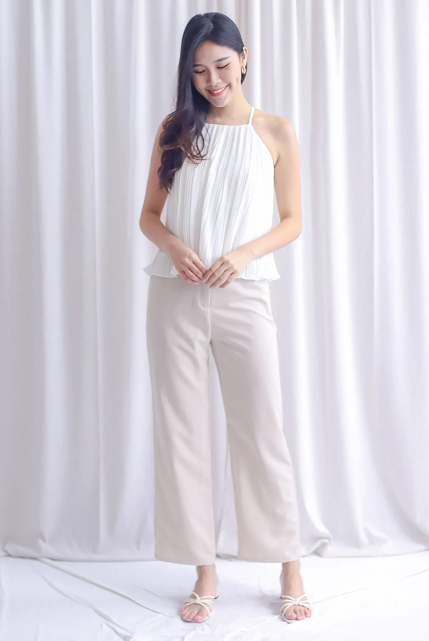 Tasha Pleat Cut In Flare Top In White