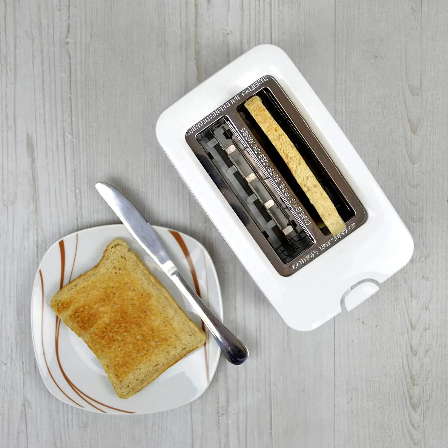White 1.7Ltr Electric Cordless Kettle   2 Slice Wide Slot Cool Touch Toaster Set