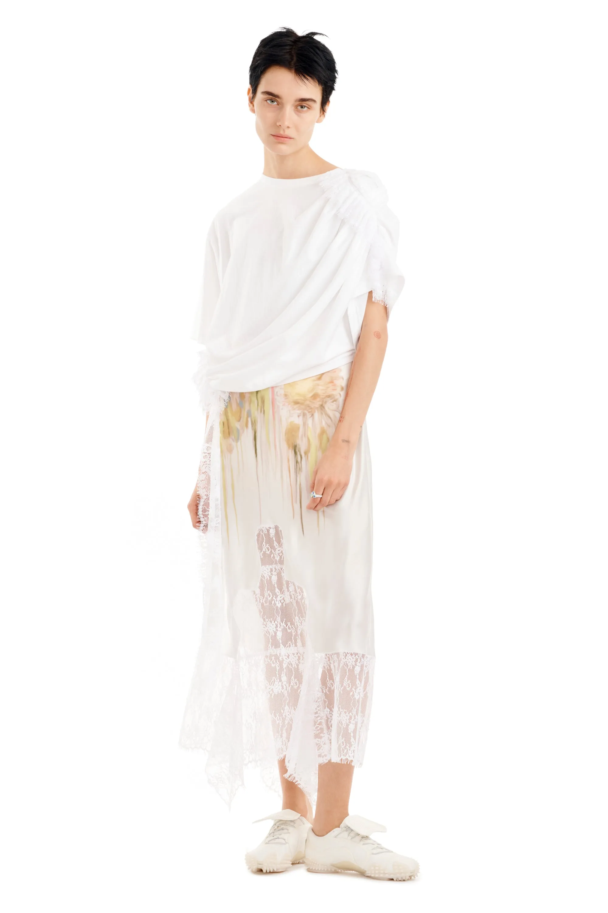 WHITE LACE EVA TEE