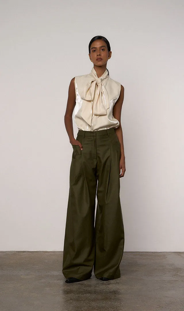 Wide Leg Pocket Detail Pants in Olive