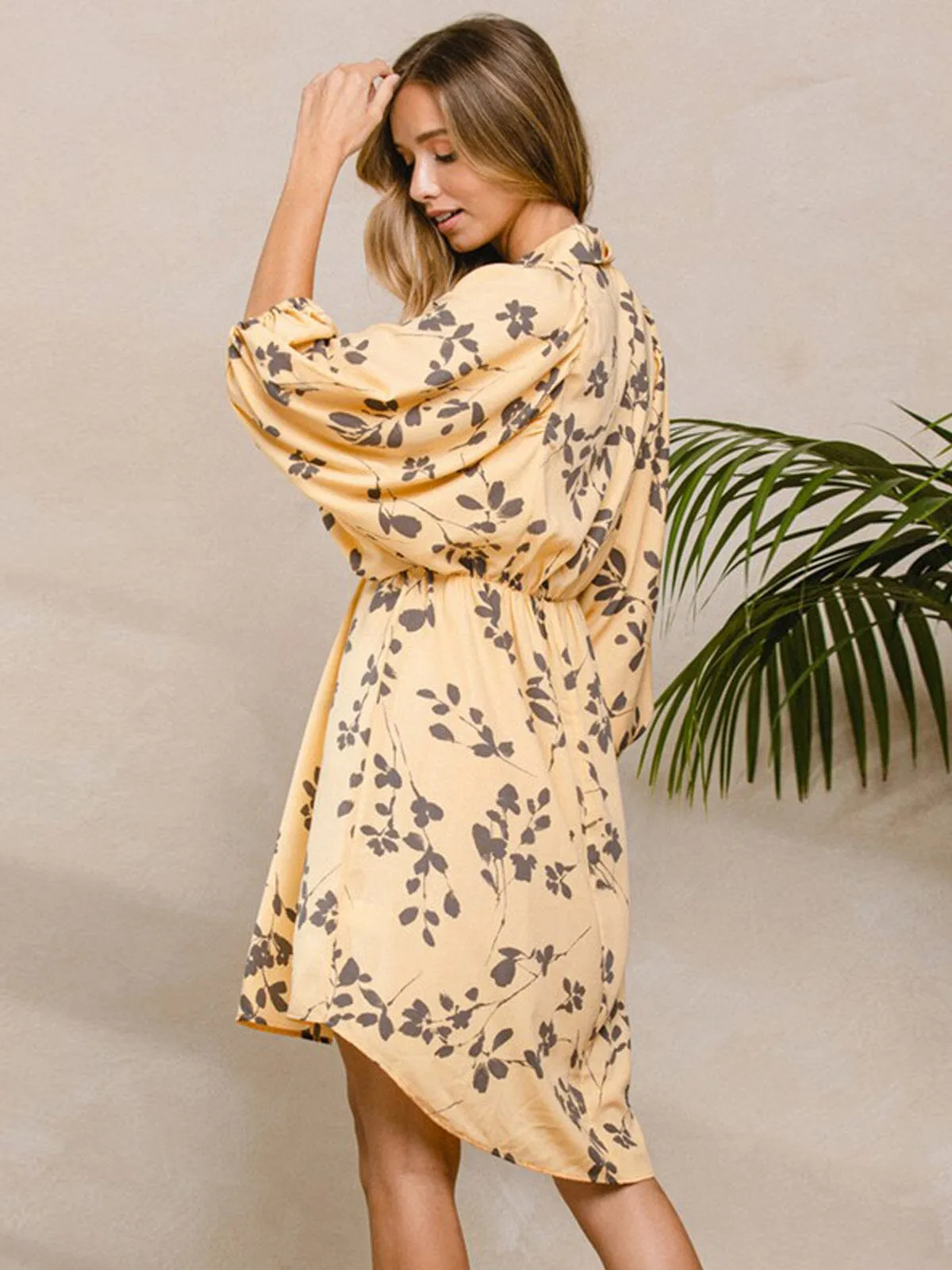 WOMEN'S 3/4 SLEEVE V-NECK ELASTIC WAIST HI-LOW MINI DRESS